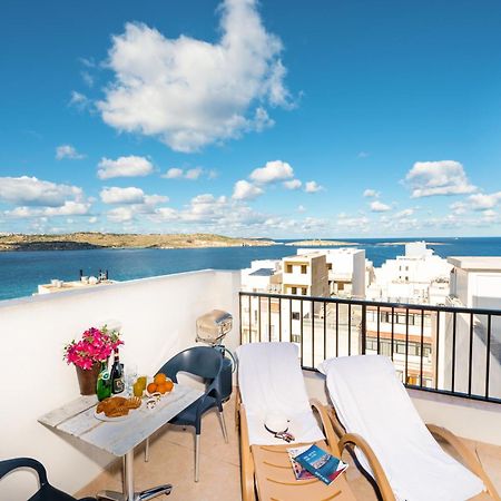 Appartamento Penthouse With Seaview Terrace St. Paul's Bay Esterno foto