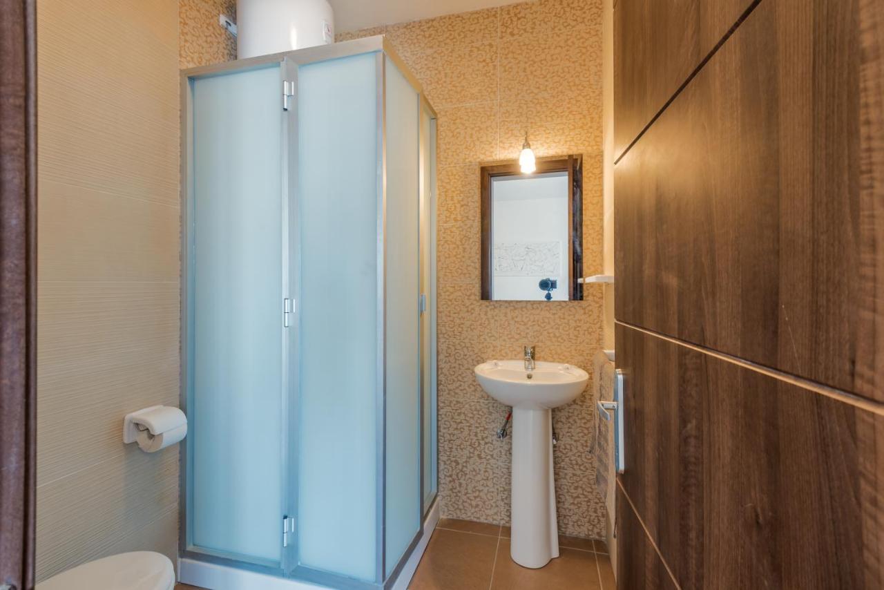 Appartamento Penthouse With Seaview Terrace St. Paul's Bay Esterno foto